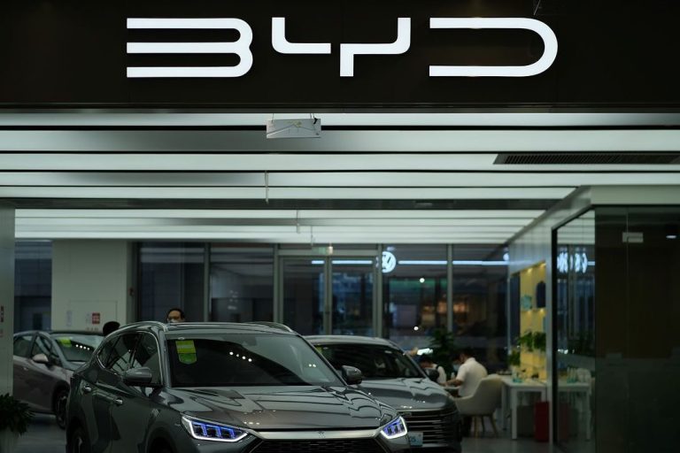 BYD Shelves Mexico Car Plant Plans Amid Trump Trade War
